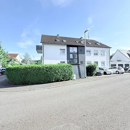 Charming, 2-room Near Airport-messe-stgt Apartmán